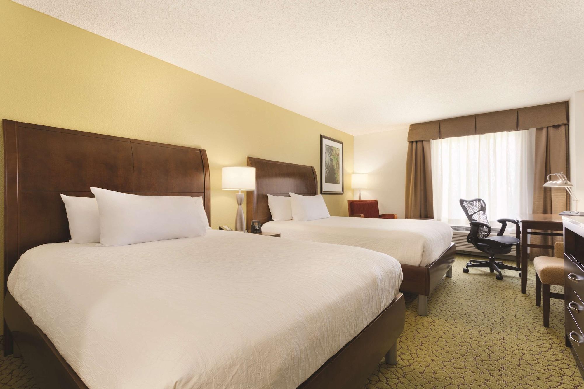 Hilton Garden Inn Anaheim/Гарден Гров Экстерьер фото